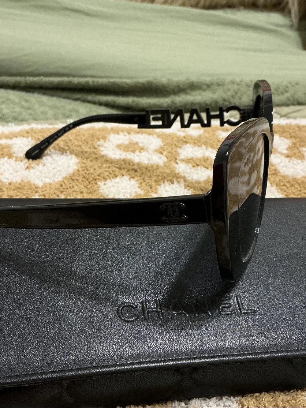CHANEL Black Cat-Eye Sunglasses with Black Case
